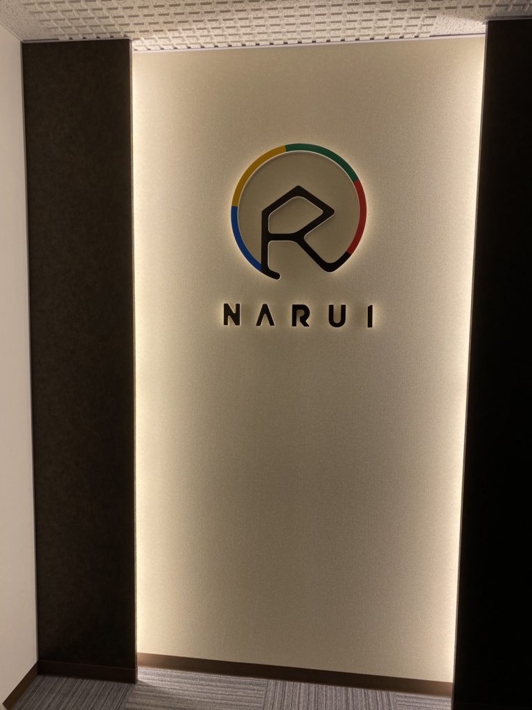 株式会社NARUI様（関西エリア）の看板施工事例