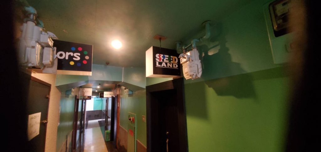 SPEED LAND様（関西エリア）の看板施工事例