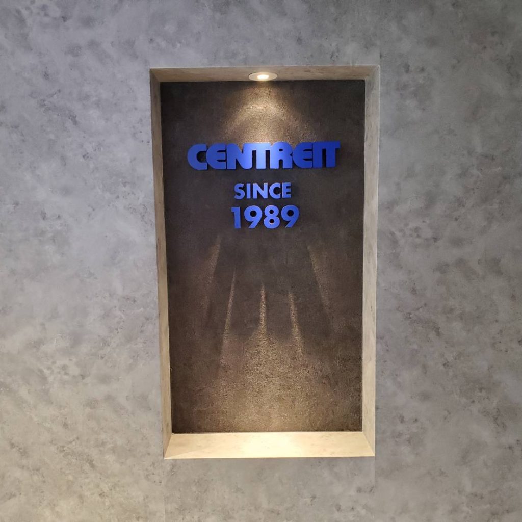 株式会社セントレイト様（関西エリア）の看板施工事例