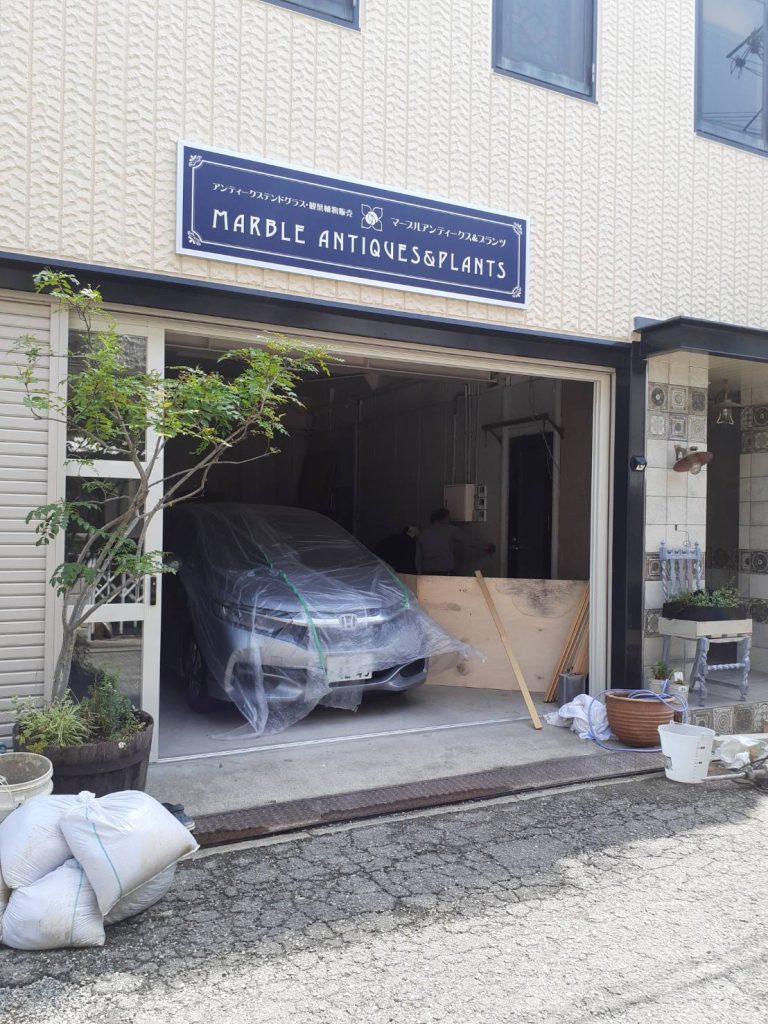 MARBLE ANTIQUES&PLANTS様（関西エリア）の看板施工事例
