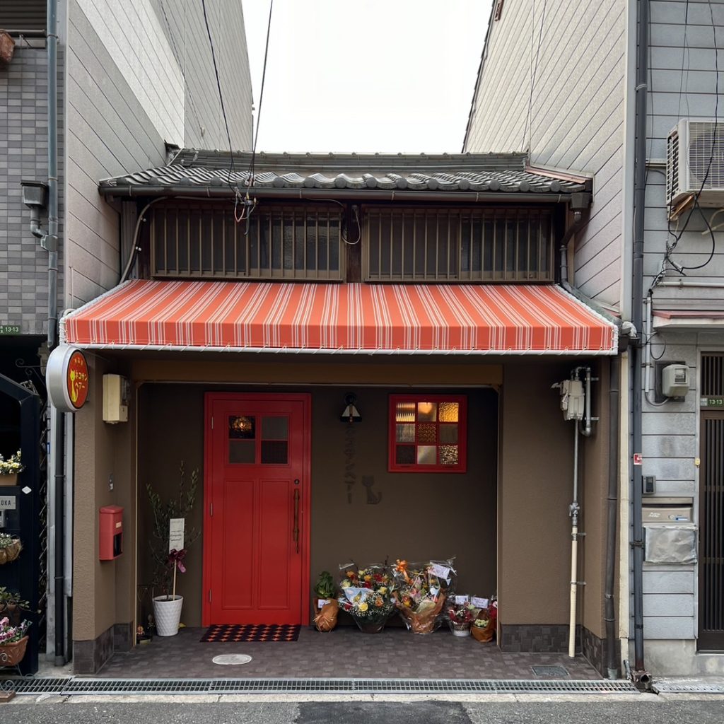 ネコサンヘアー様（関西エリア）の看板施工事例