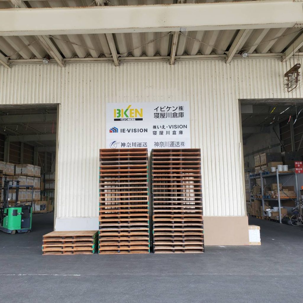 神奈川運送（株）様（関西エリア）の看板施工事例